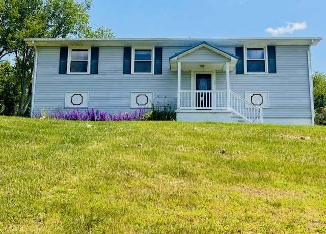 Property at 145 Division St, Tazewell, VA 24651, 3 beds, 2 baths
