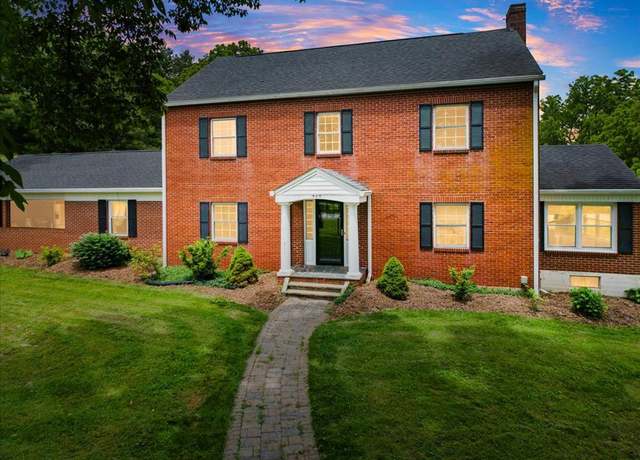Property at 940 Glendale Rd, Galax, VA 24333, 4 beds, 3.5 baths