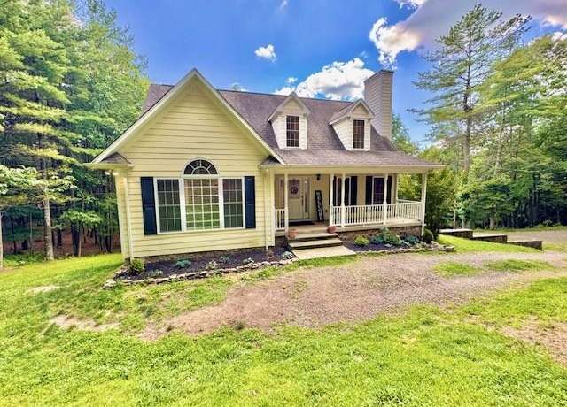 Property at 619 Maplewood Dr, Galax, VA 24333, 3 beds, 3.5 baths