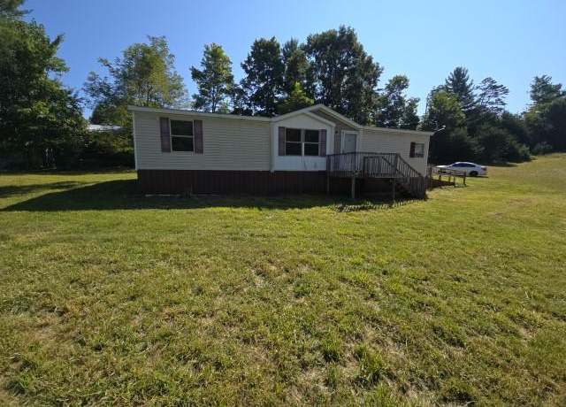 Property at 243 Whipporwill Rd, Wytheville, VA 24382, 3 beds, 2 baths