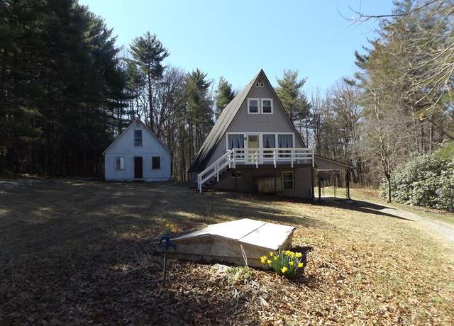 Property at 705 Whitetown Rd, Hillsville, VA 24343, 3 beds, 2 baths