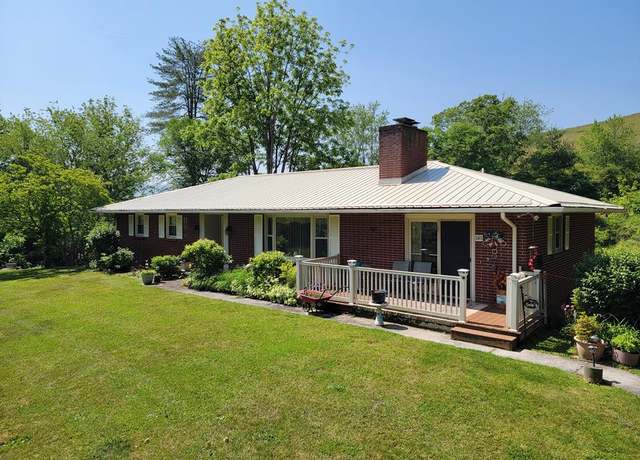 Property at 2603 Comers Rock Rd, Elk Creek, VA 24326, 3 beds, 2 baths