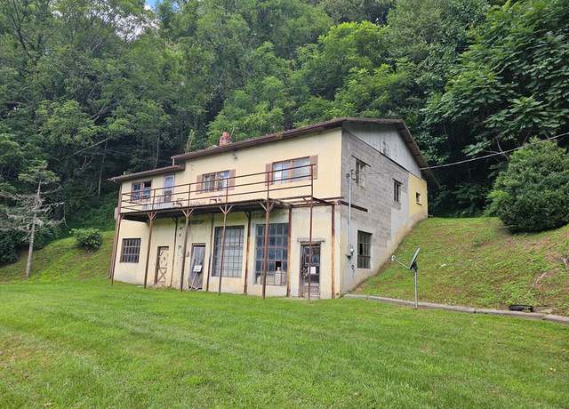 Property at 2058 Elk Horn Rd, Woodlawn, VA 24381, 3 beds, 1 bath