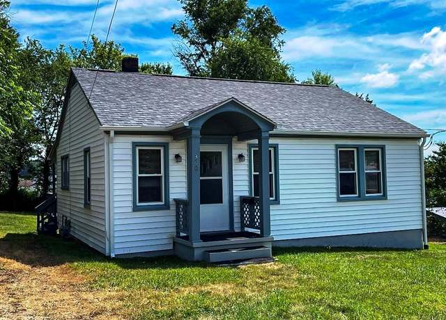 Property at 360 S 11th St, Wytheville, VA 24382, 2 beds, 1 bath