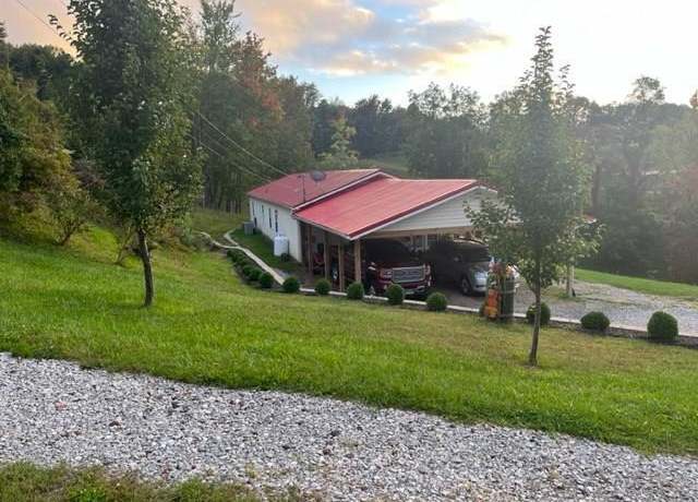 Property at 7818 Mountain Rd, Cedar Bluff, VA 24609, 3 beds, 2 baths