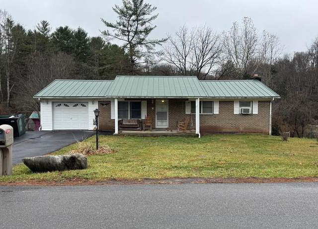 Property at 573 Cresswood Dr, Richlands, VA 24641, 3 beds, 2 baths
