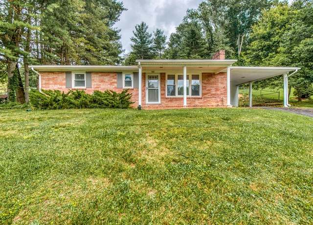 Property at 583 Fowler St, Marion, VA 24354, 2 beds, 1.5 baths