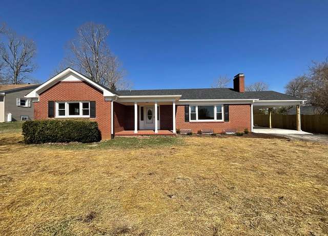 Property at 102 Woodland Ave, Galax, VA 24333, 3 beds, 2.5 baths