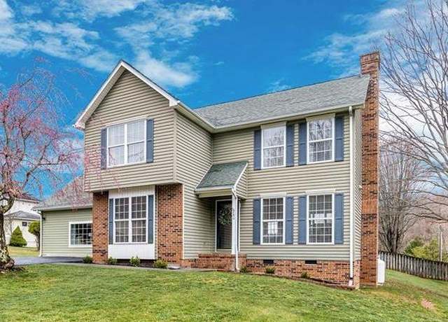 Property at 280 Philos St, Tazewell, VA 24651, 3 beds, 2.5 baths