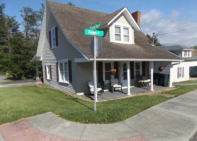 Property at 312 Front St, Galax, VA 24333, 4 beds, 1 bath