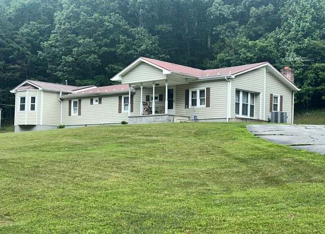 Property at 414 Pump Hollow Rd, Wytheville, VA 24382, 4 beds, 2 baths
