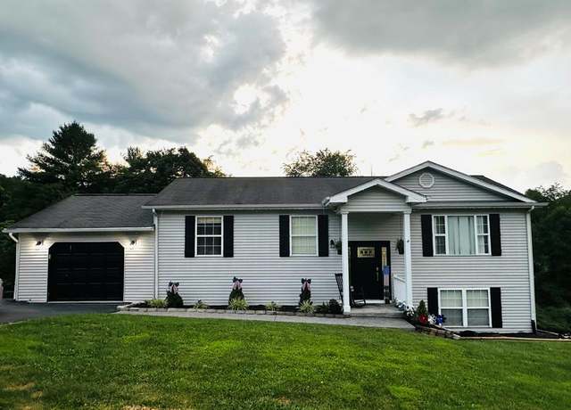 Property at 281 Plantation Dr, Richlands, VA 24641, 5 beds, 2.5 baths