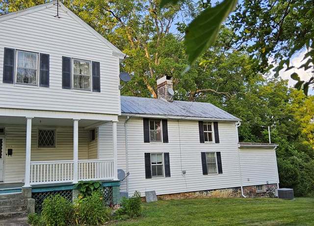 Property at 435 E North St, Wytheville, VA 24382, 3 beds, 2 baths
