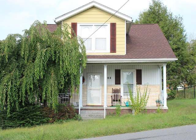 Property at 210 Fuller St SW, Abingdon, VA 24210, 2 beds, 2 baths