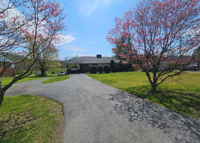 Property at 896 Lee Hwy, Marion, VA 24354, 4 beds, 2.5 baths