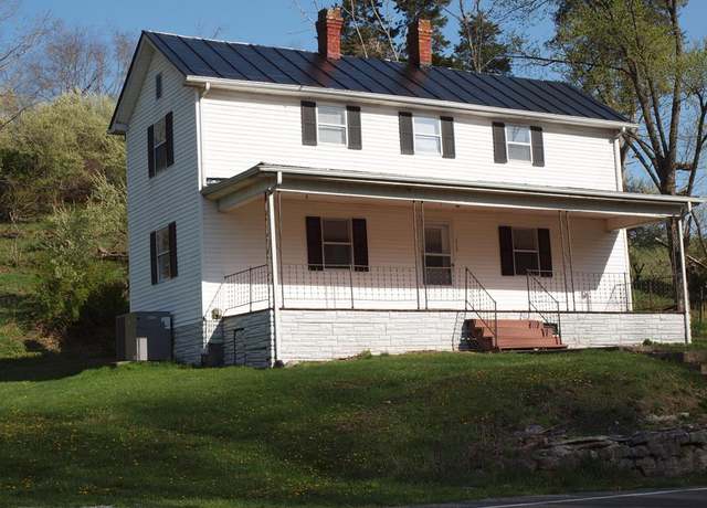 Property at 513 Adwolfe Rd, Marion, VA 24354, 4 beds, 1.5 baths