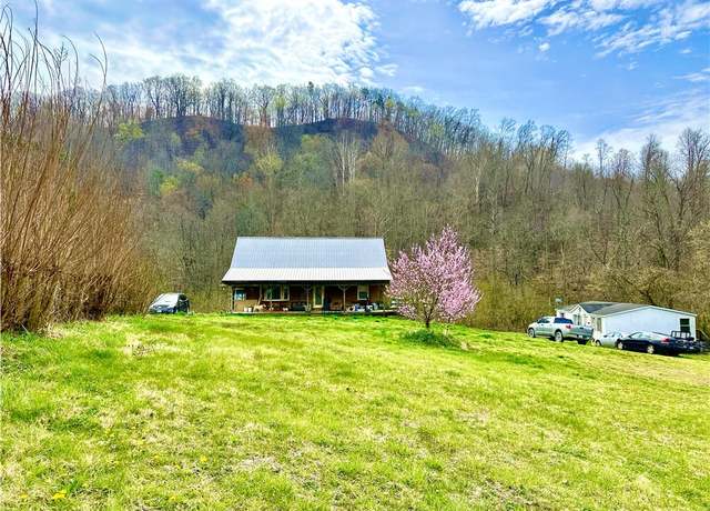 Property at 276 Vermont Dr, Gate City, VA 24251, 5 beds, 3.5 baths