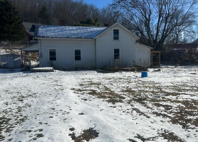 Property at 150 Francis Mill Rd, Cripple Creek, VA 24322, 3 beds, 1 bath