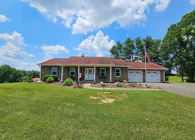 Property at 162 Commodore Ln, Galax, VA 24333, 3 beds, 3 baths
