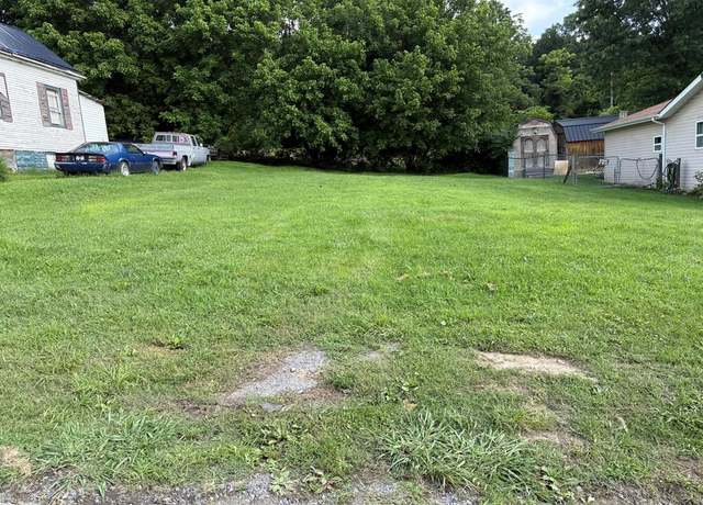Property at 955 Barker St #15, Bristol, TN 37620