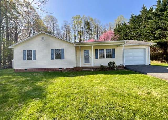Property at 326 Quail Ridge Ct, Galax, VA 24333, 3 beds, 2 baths