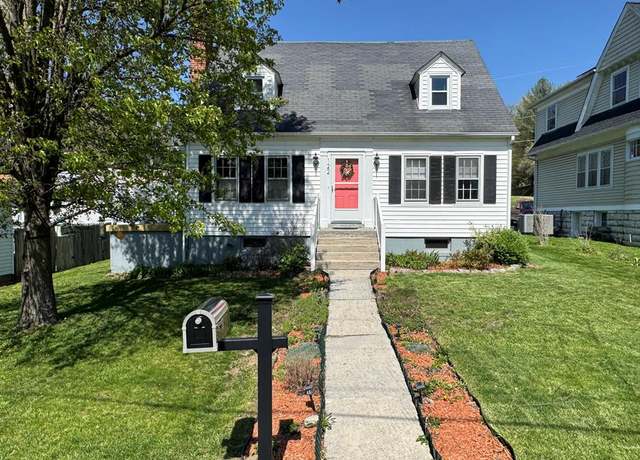 Property at 122 Tazewell Ave, Tazewell, VA 24651, 4 beds, 2 baths