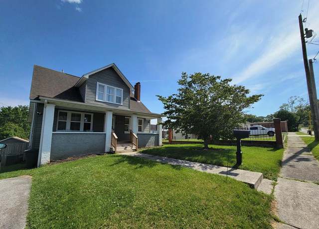 Property at 103 E Virginia St, Galax, VA 24333, 4 beds, 2.5 baths