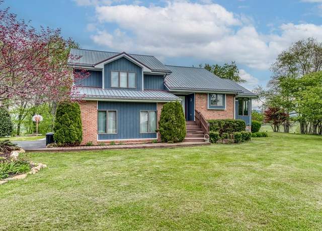 Property at 279 Four Apple Ave, Chilhowie, VA 24319, 3 beds, 3 baths