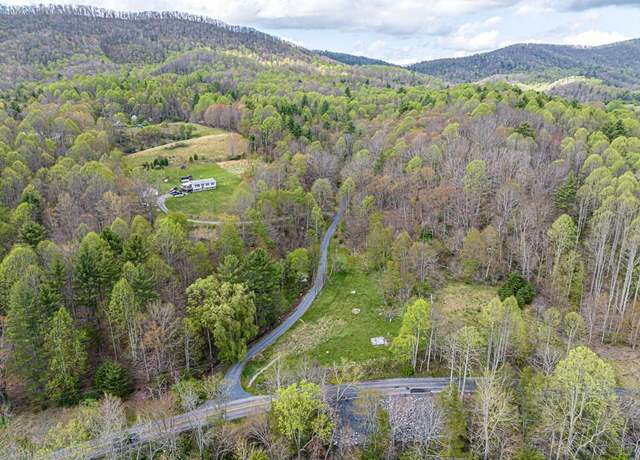Property at 513 Beadwood Ln Unit N/A, Damascus, VA 24236