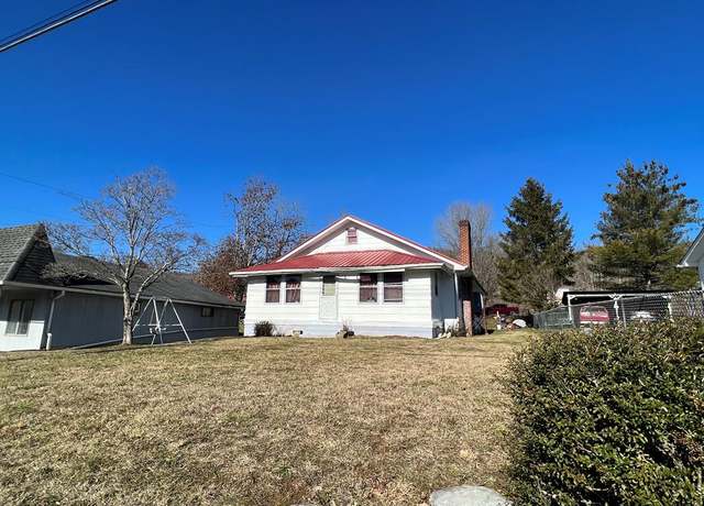 Property at 122 Calvary St, Pennington Gap, VA 24277, 3 beds, 1 bath