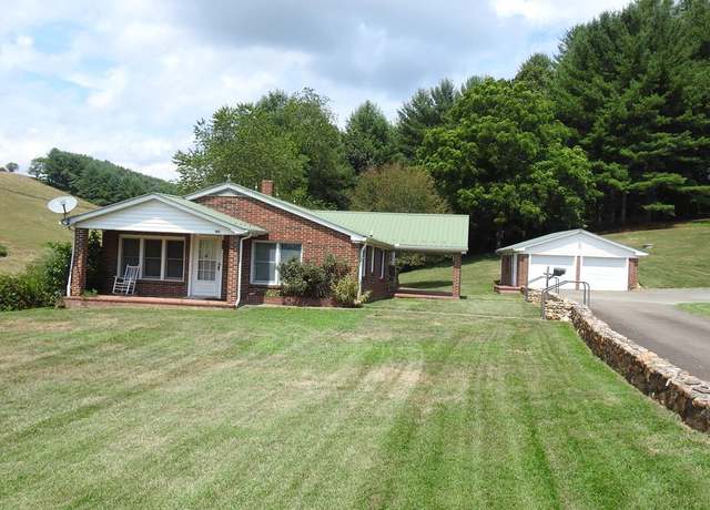 Property at 107 Birchwood Ln, Galax, VA 24333, 3 beds, 2 baths