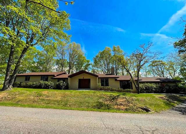 Property at 515 Pine Ridge Rd, Wytheville, VA 24382, 4 beds, 2.5 baths
