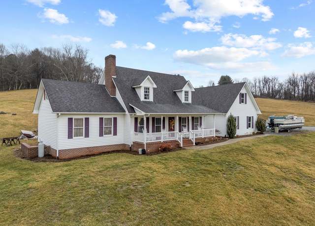 Property at 232 Thomas Rd, Marion, VA 24354, 3 beds, 2.5 baths