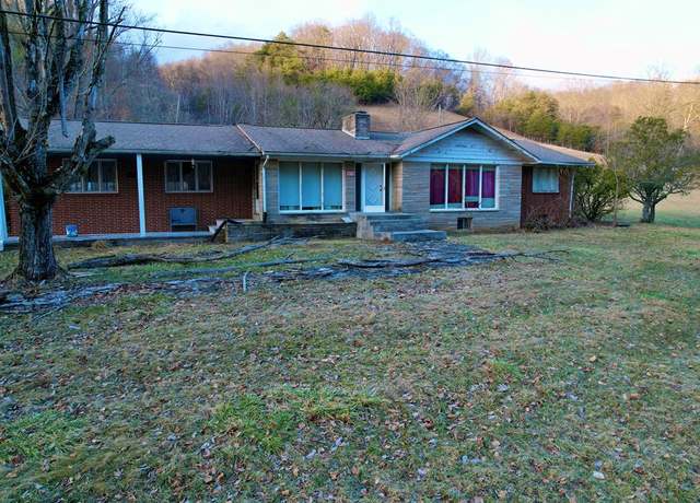 Property at 1076 Wassum Valley Rd, Marion, VA 24354, 3 beds, 2 baths
