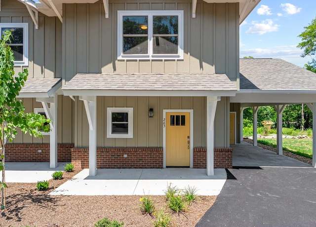 Property at 265 N Church St, Marion, VA 24354, 2 beds, 2.5 baths