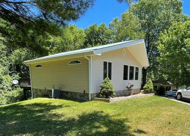 Property at 411 Thunder Hill Rd, Fancy Gap, VA 24328, 3 beds, 2 baths
