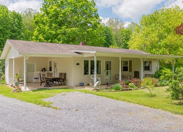 Property at 450 Stoney Battery Rd, Marion, VA 24354, 3 beds, 1 bath