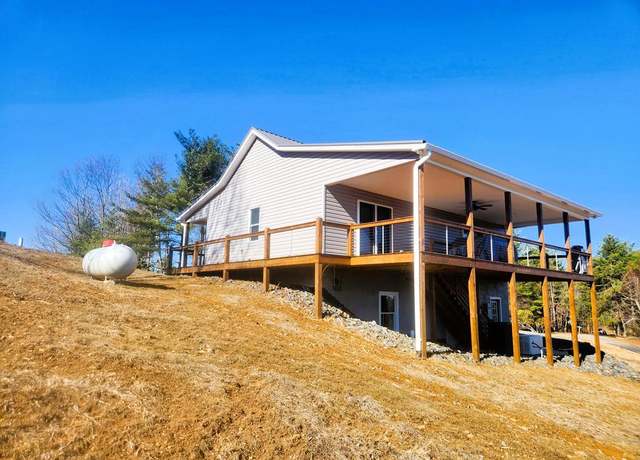 Property at 45 Fox Squirrel Ln, Woodlawn, VA 24381, 2 beds, 2 baths