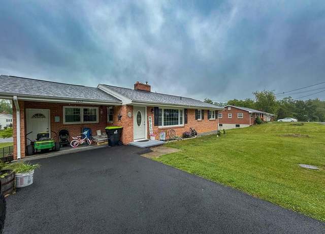 Property at 1217 Allison Ln, Pulaski, VA 24301, 3 beds, 1 bath