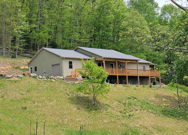 Property at 242 Pinehurst St, Independence, VA 24348, 3 beds, 2.5 baths