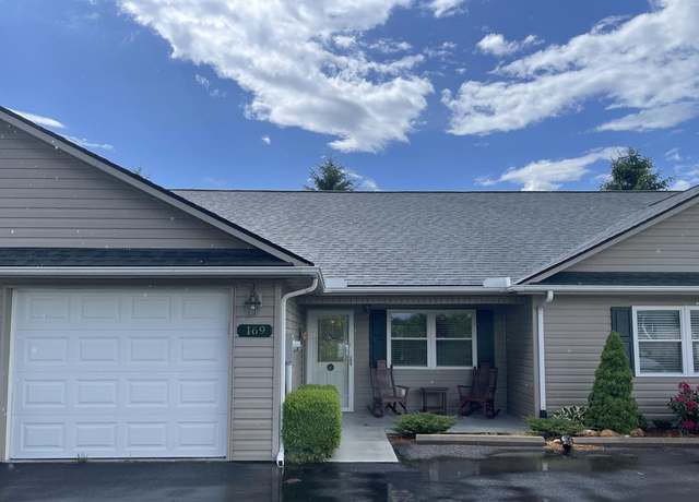 Property at 169 Fairway Villa Dr, Fancy Gap, VA 24328, 2 beds, 2 baths