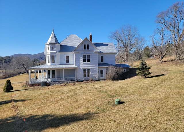 Property at 255 N Independence Hwy, Independence, VA 24348, 4 beds, 2 baths