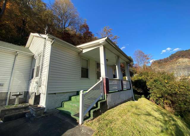 Property at 3823 Hoot Owl Rd, Grundy, VA 24614, 2 beds, 1 bath