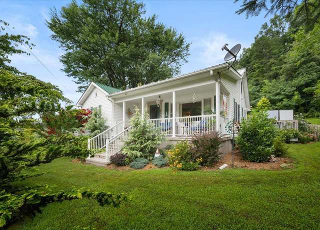 Property at 456 Ena St, Damascus, VA 24236, 2 beds, 1 bath