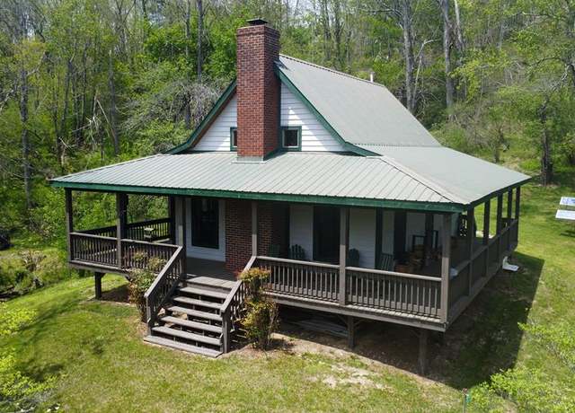 Property at 3672 Stones Chapel Rd, Elk Creek, VA 24326, 2 beds, 1 bath