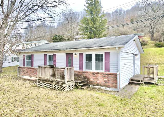 Property at 524 Carline Ave, Tazewell, VA 24651, 3 beds, 1 bath