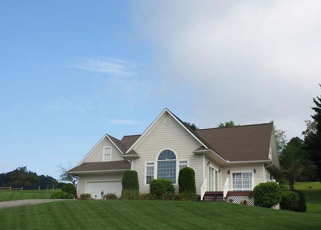 Property at 19 Lone Oak Ct, Laurel Fork, VA 24352, 4 beds, 3.5 baths