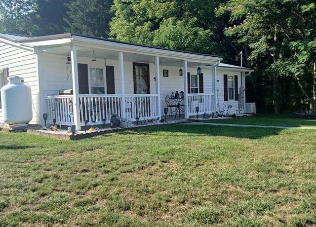 Property at 1164 Mule Hell Rd, Wytheville, VA 24382, 3 beds, 1 bath