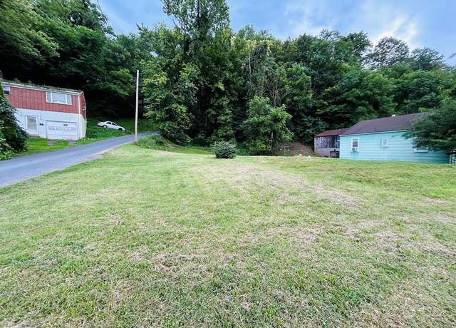 Property at 508 Pearl Ave Unit 22 & 23, Marion, VA 24354