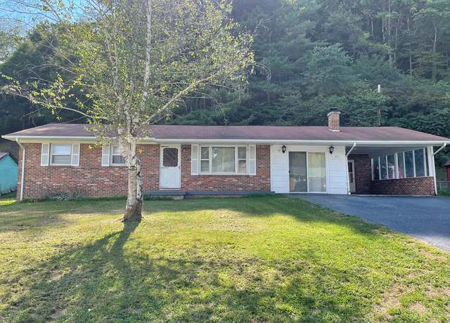 Property at 127 Country Oaks Dr, Honaker, VA 24260, 3 beds, 1 bath